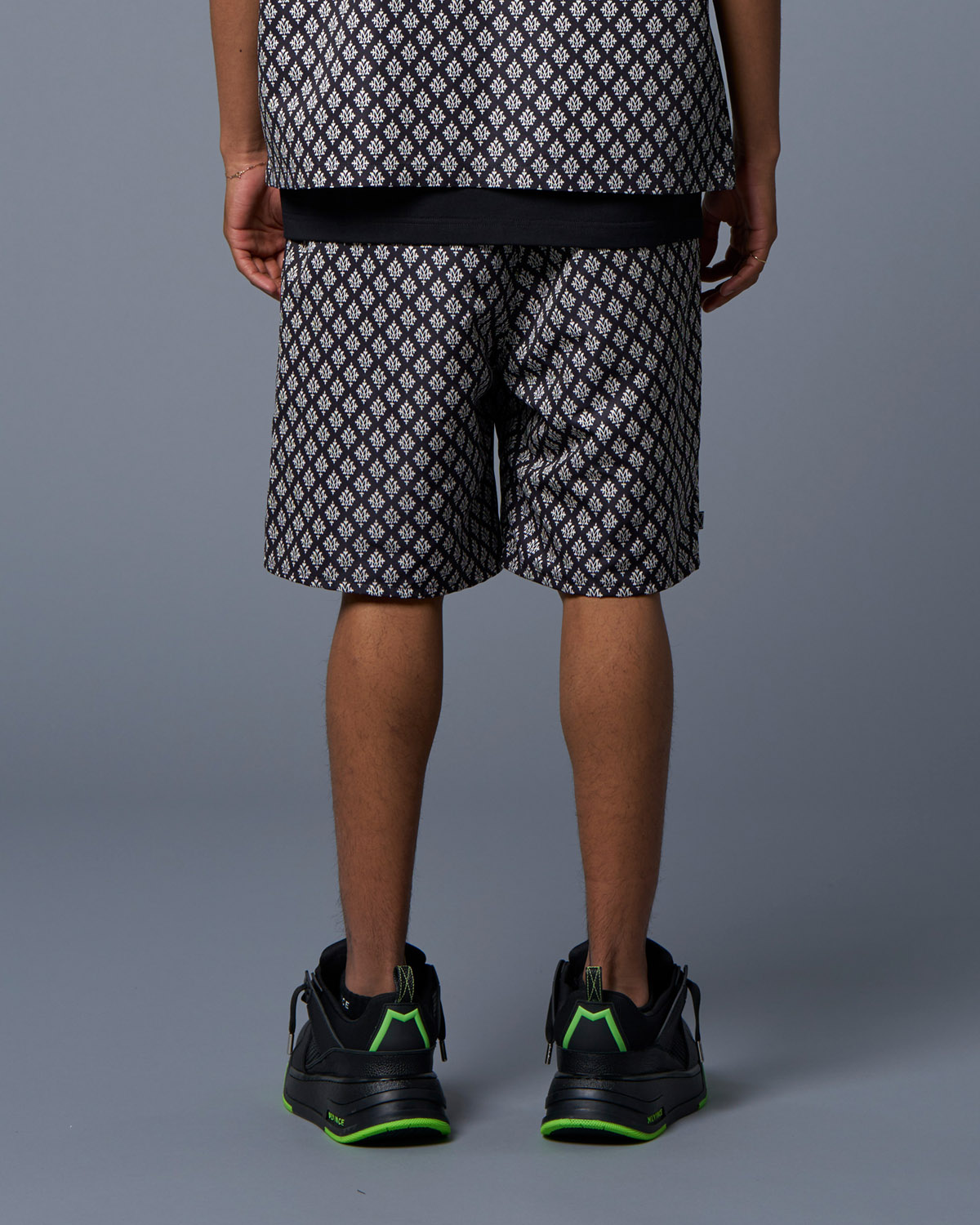 MONOGRAM SHORTS - BLACK - Image 4