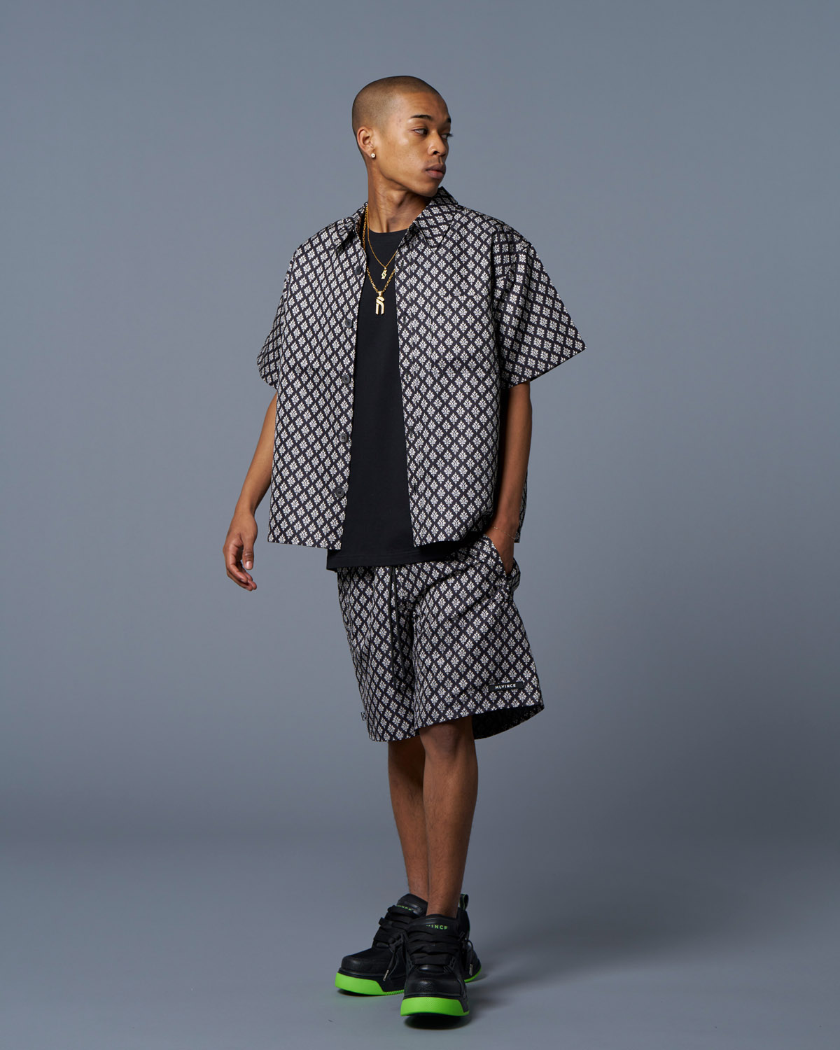 MONOGRAM S/S SHIRTS - BLACK - Image 6