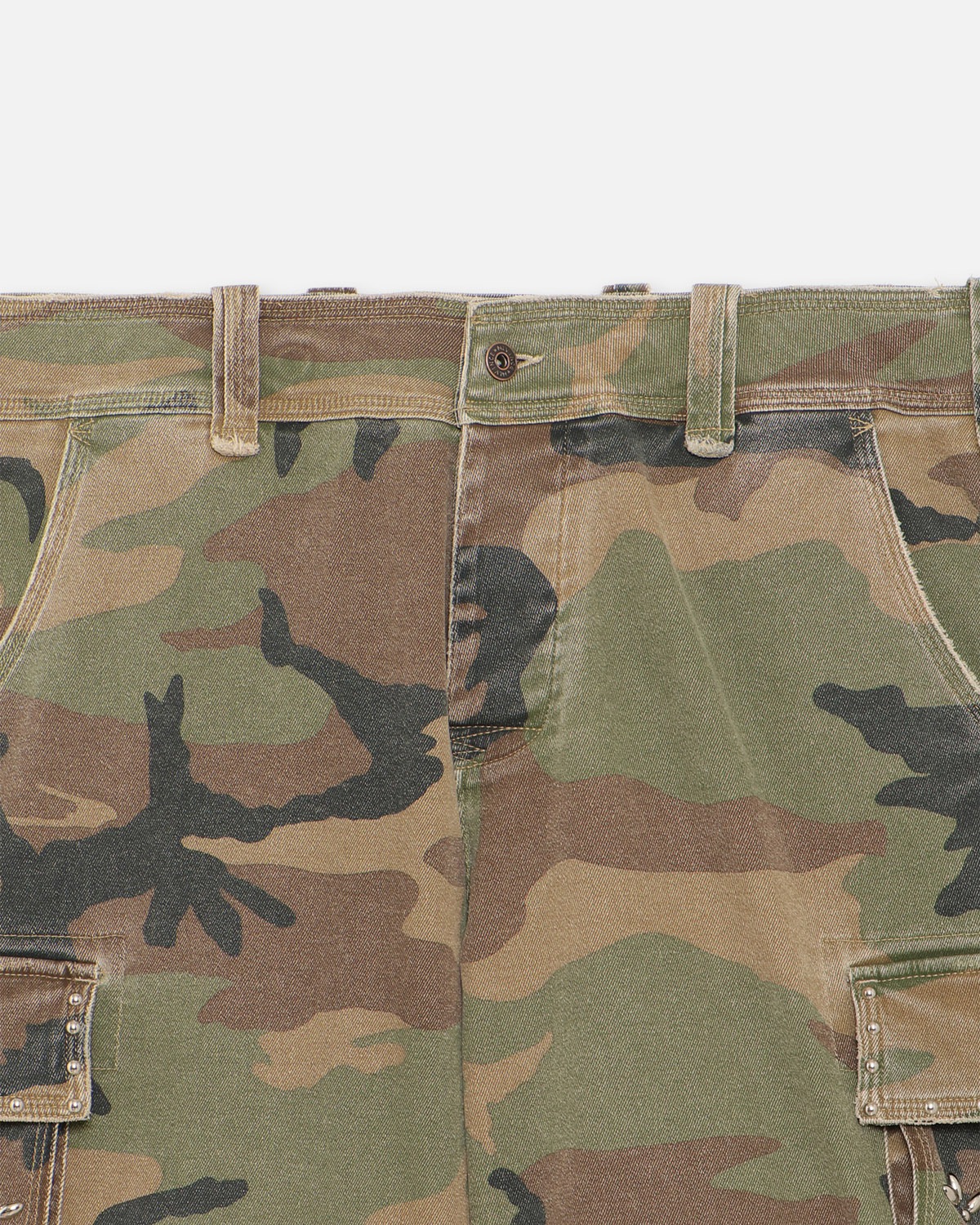 STUDDED MILITARY CARGO SHORTS - CAMO - 画像 (7)